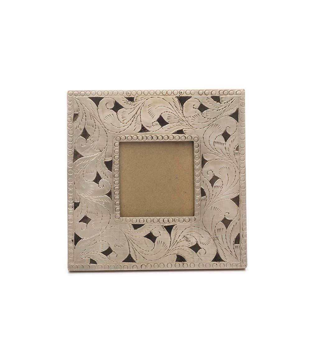 Silver Plumes Frame - Image 4