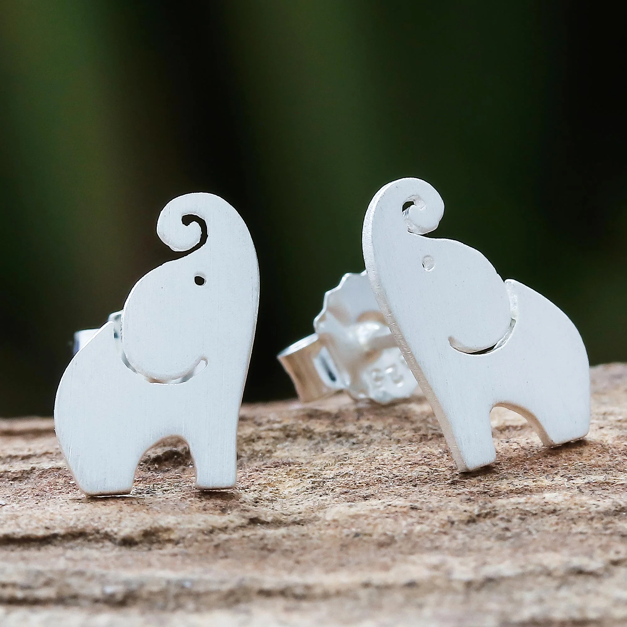 Singing Elephants Brushed-Satin Sterling Silver Elephant Stud Earrings - Image 3