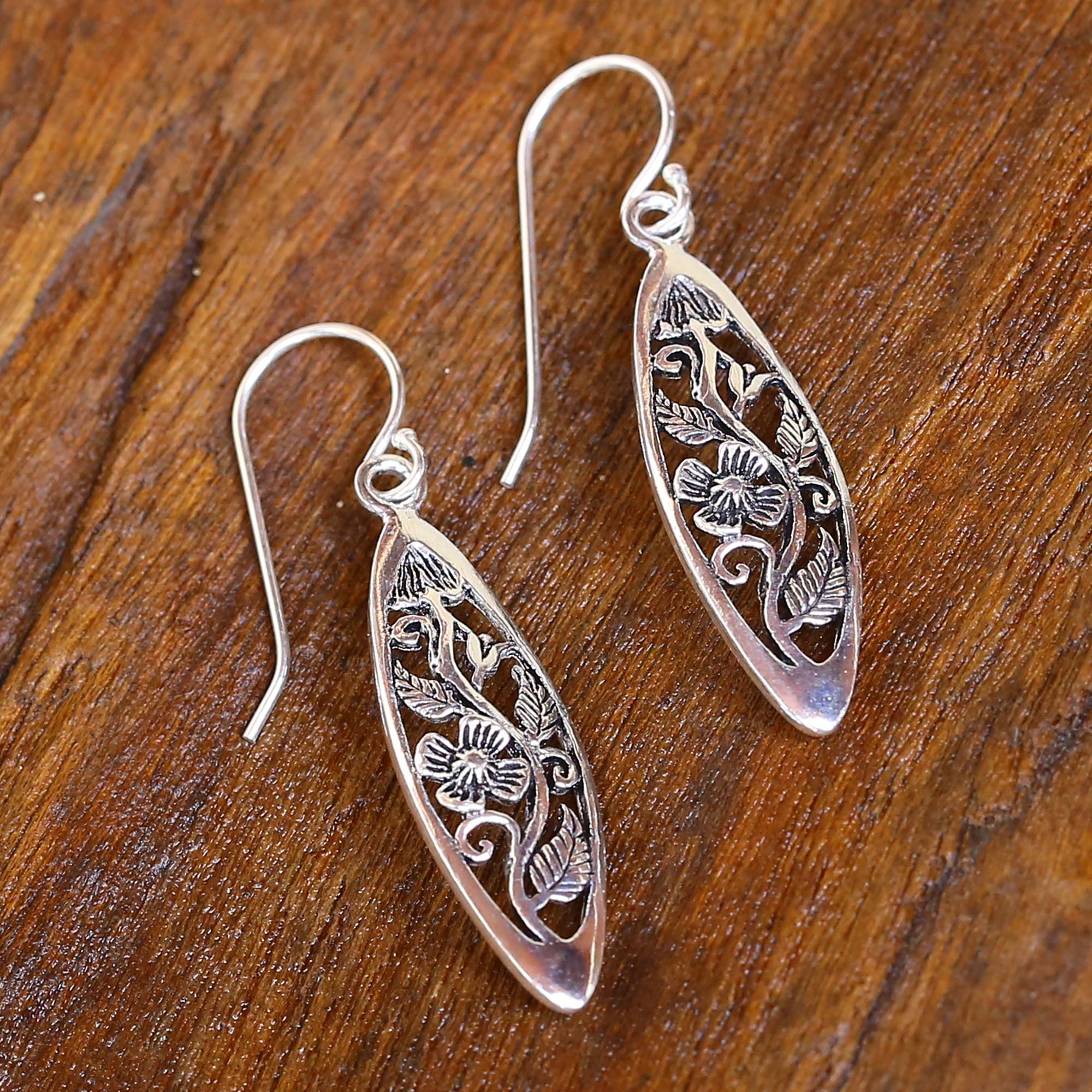 Spring Daisy Sterling Silver Earrings - Image 3