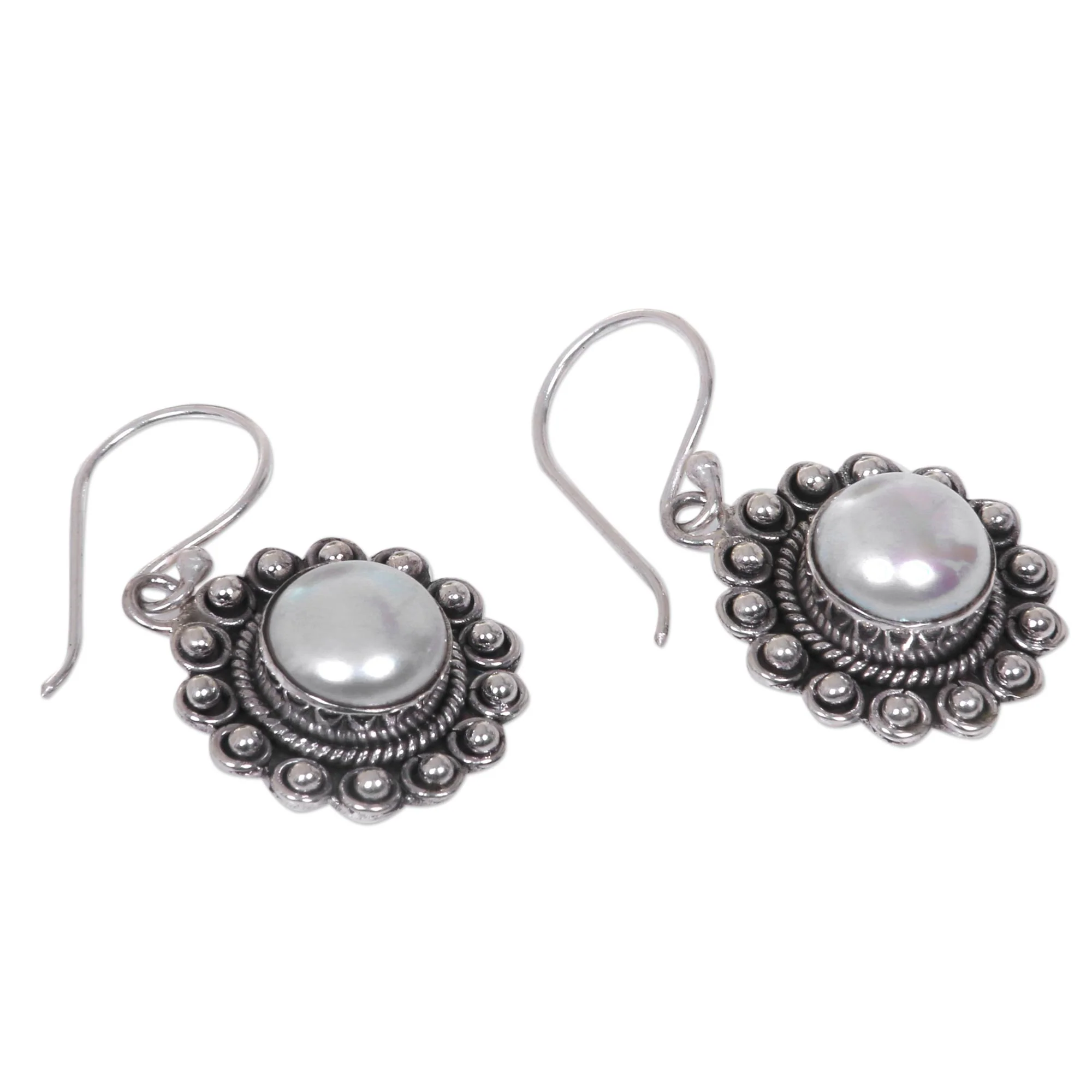 Strong Sun Hand-Crafted Cultured Pearl and Silver Earrings Sun Shaped - Image 3