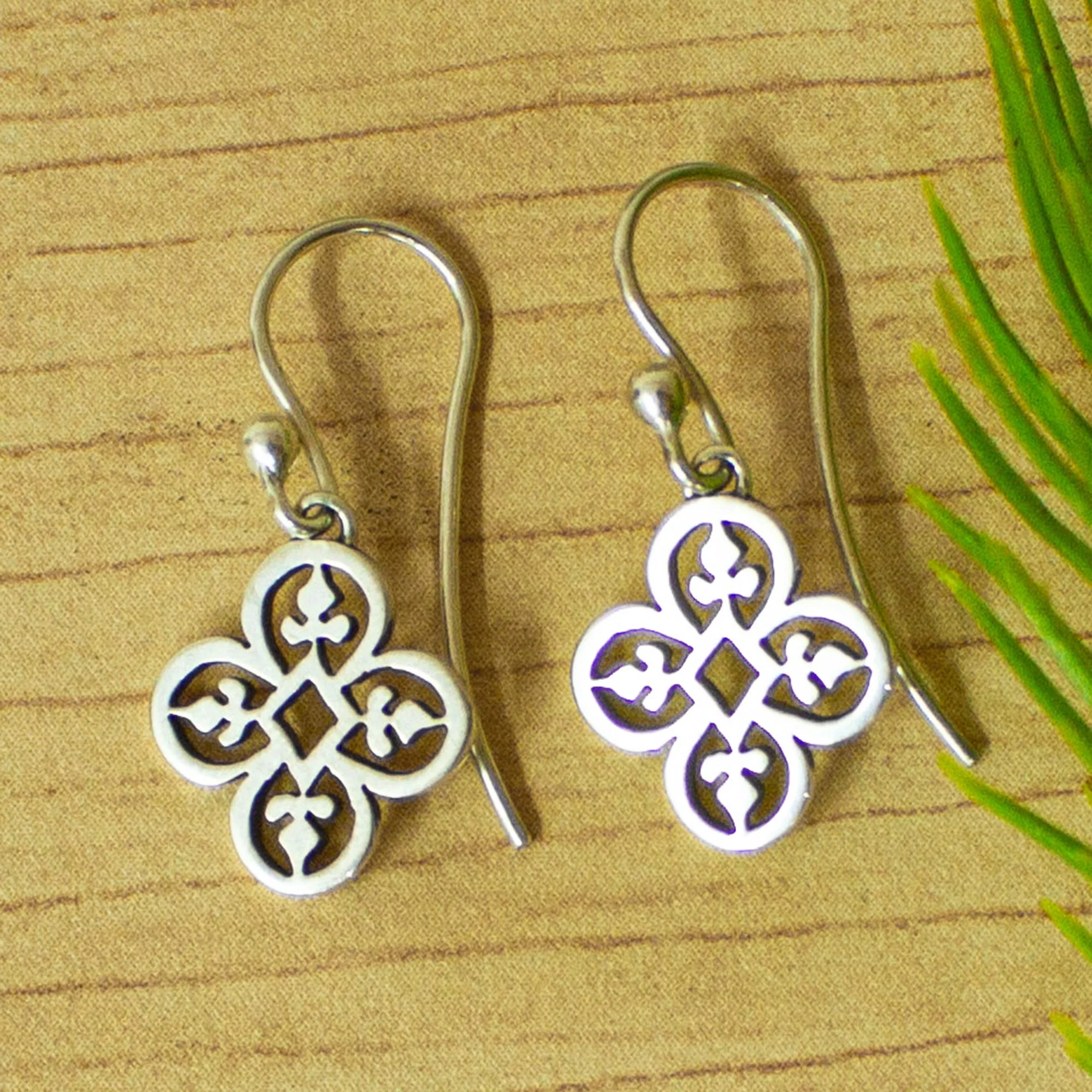 Suave Clovers Hand Made Sterling Silver Clover Dangle Earrings Mexico - Image 3