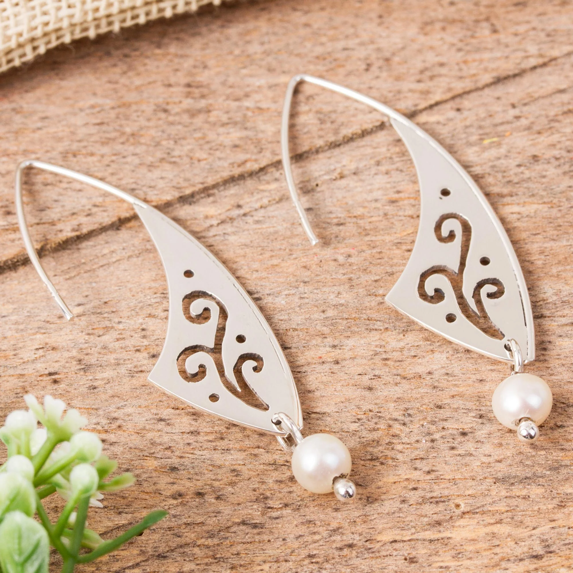 Swirling Magnificence Swirl Pattern Cultured Pearl Dangle Earrings from Mexico - Image 3