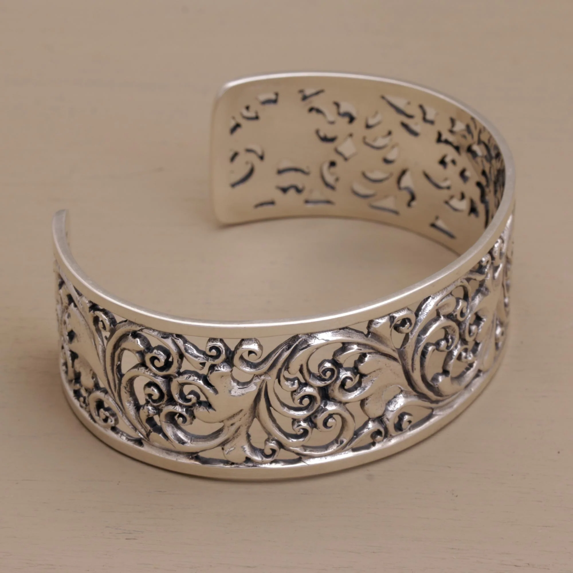 Undergrowth Detailed Sterling Silver Vine and Leaf Cuff Bracelet - Image 4