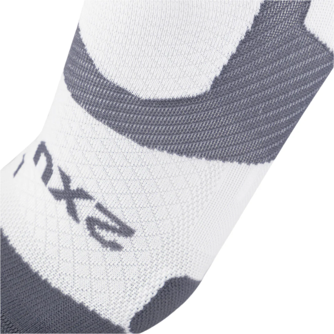 2XU Vectr Light Cushion No Show Socks - Image 6