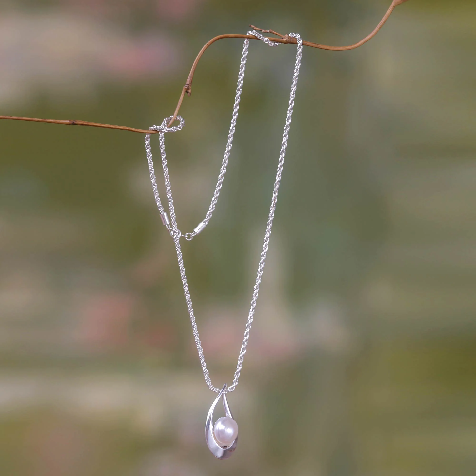 White Symphony Pearl and Silver Pendant Necklace - Image 3
