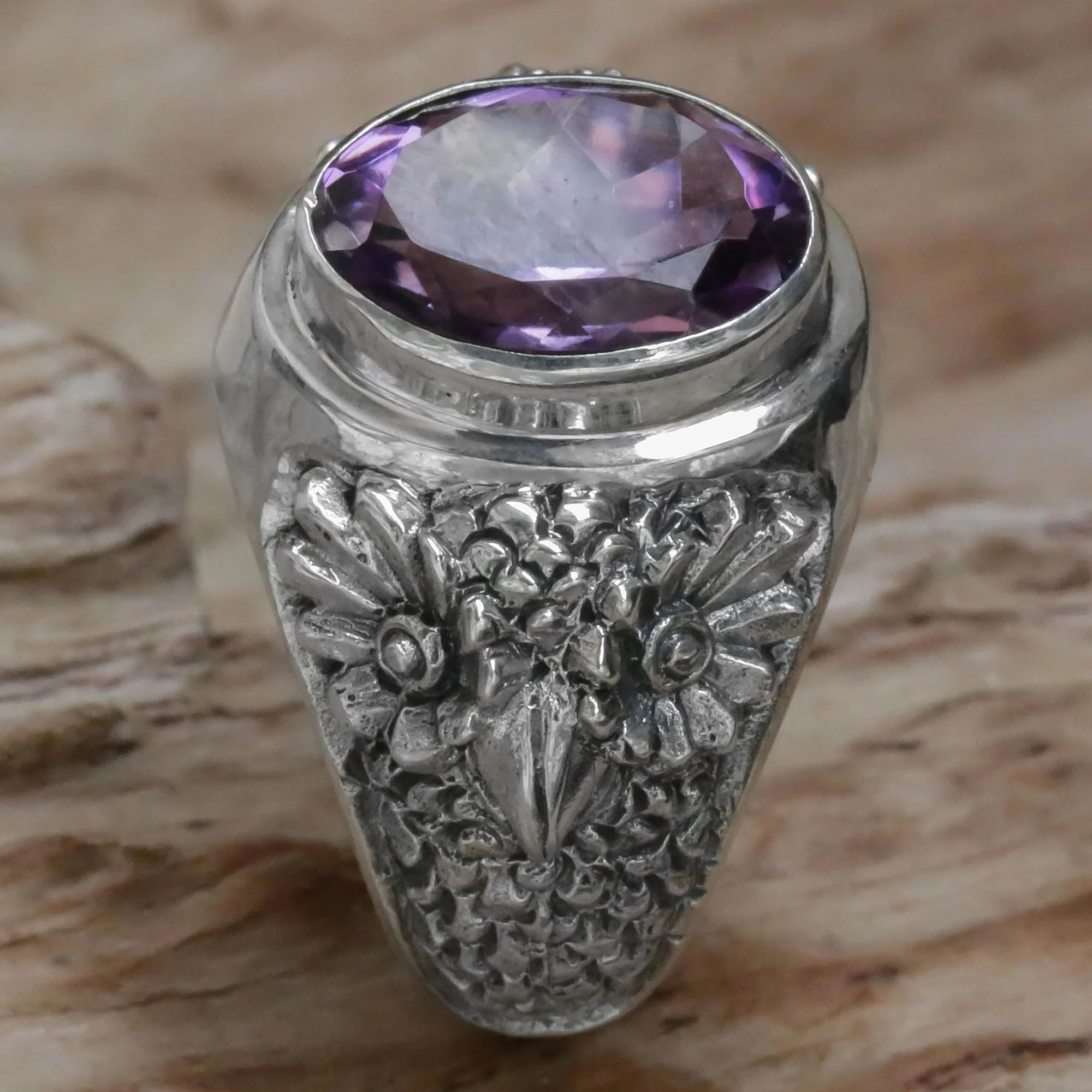 Worried Owl Amethyst Ring - Image 3